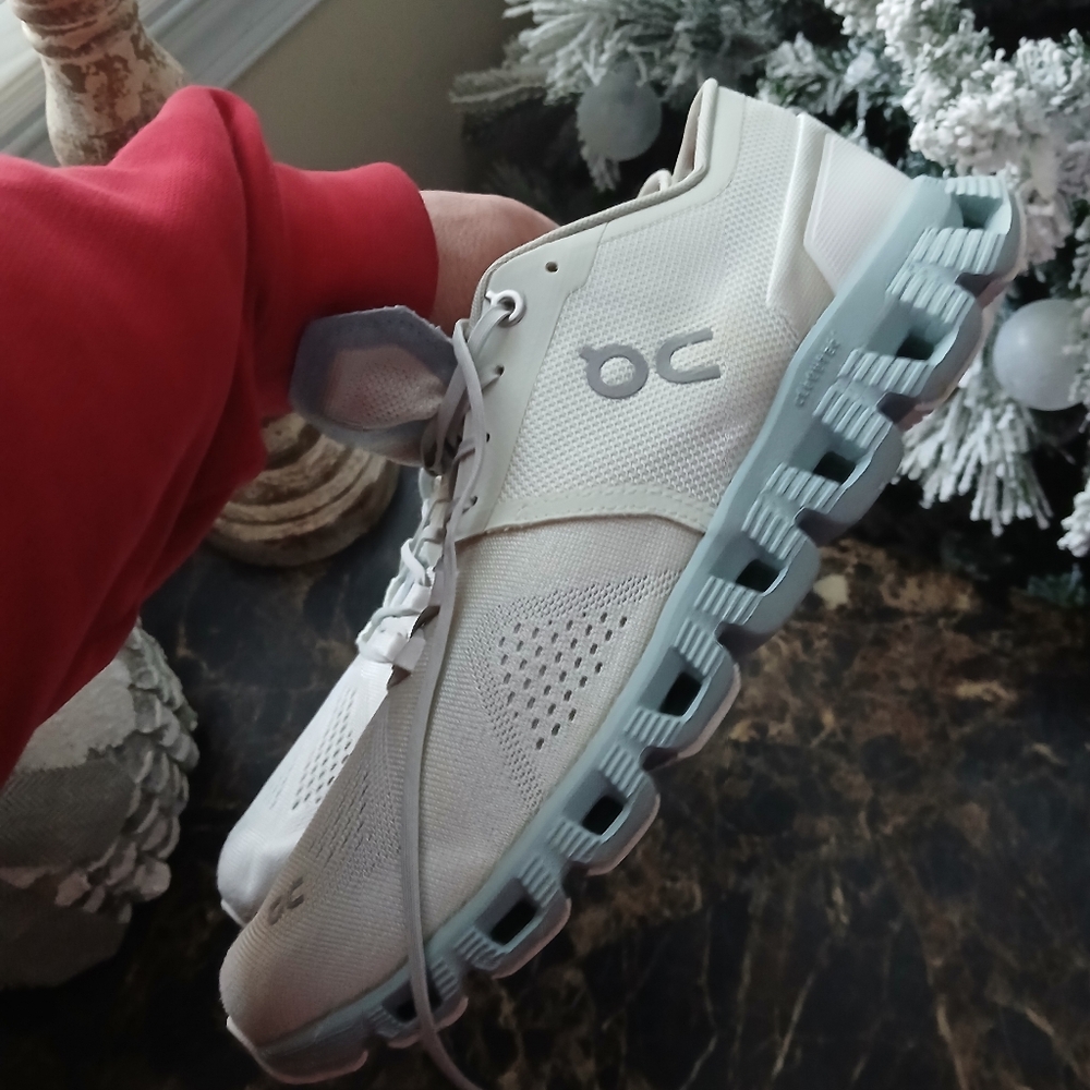 On Cloud X Lifestyle/Athletic Medical Field Shoes Size 11 for Women - Picture 5 of 10